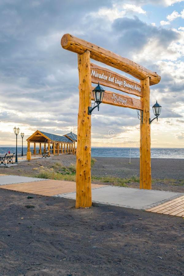 Casa Costanera Lago Buenos Aires, Los Antiguos Dış mekan fotoğraf
